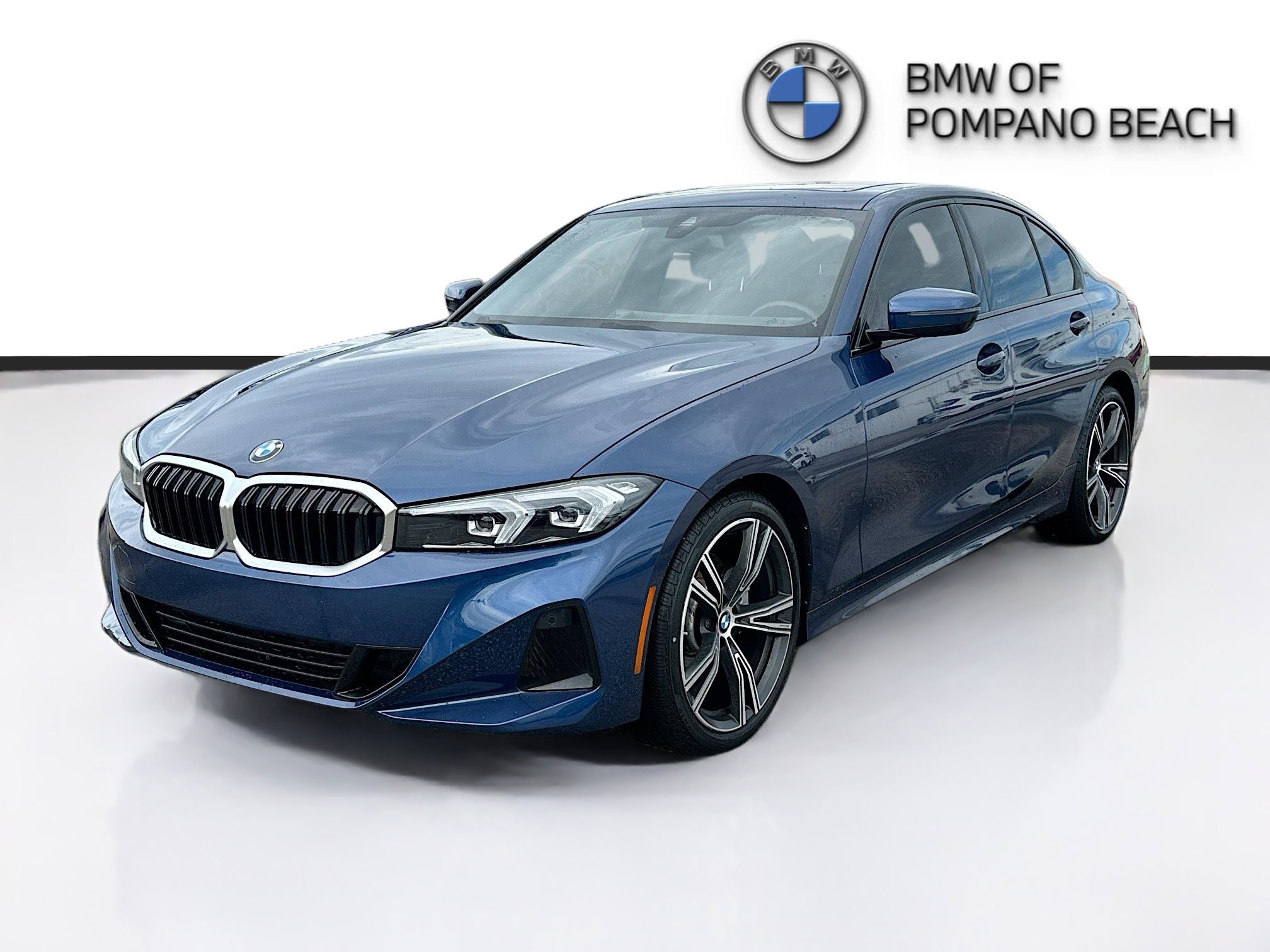 2023 BMW 3 Series 330i Sedan's photo