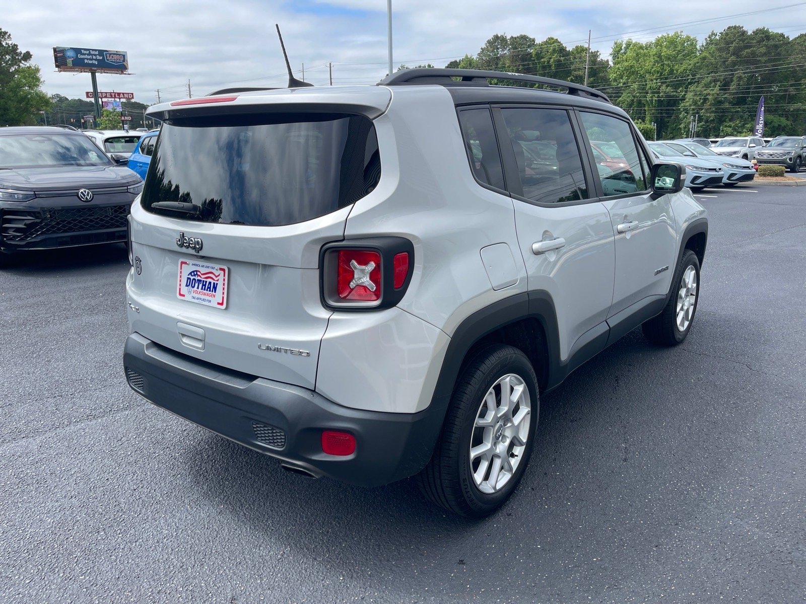 Used 2021 Silver Jeep Limited image 15