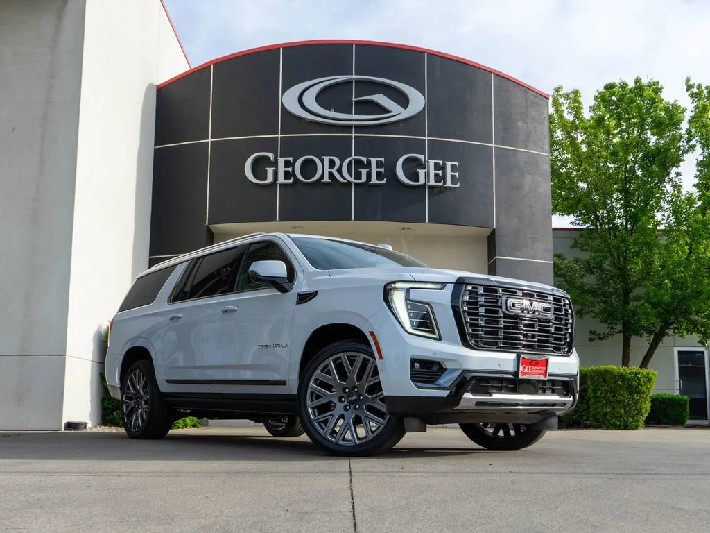 2026 GMC Yukon Denali Ultimate AWD's photo