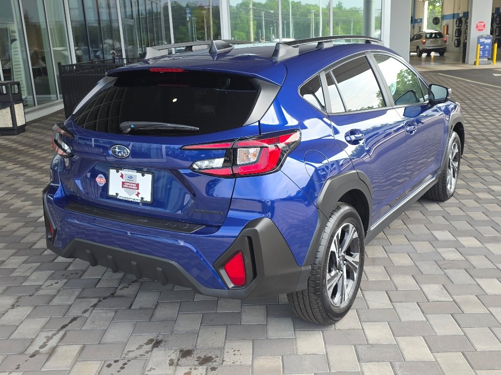 Used 2026 Sapphire Blue Pearl Subaru Premium image 15