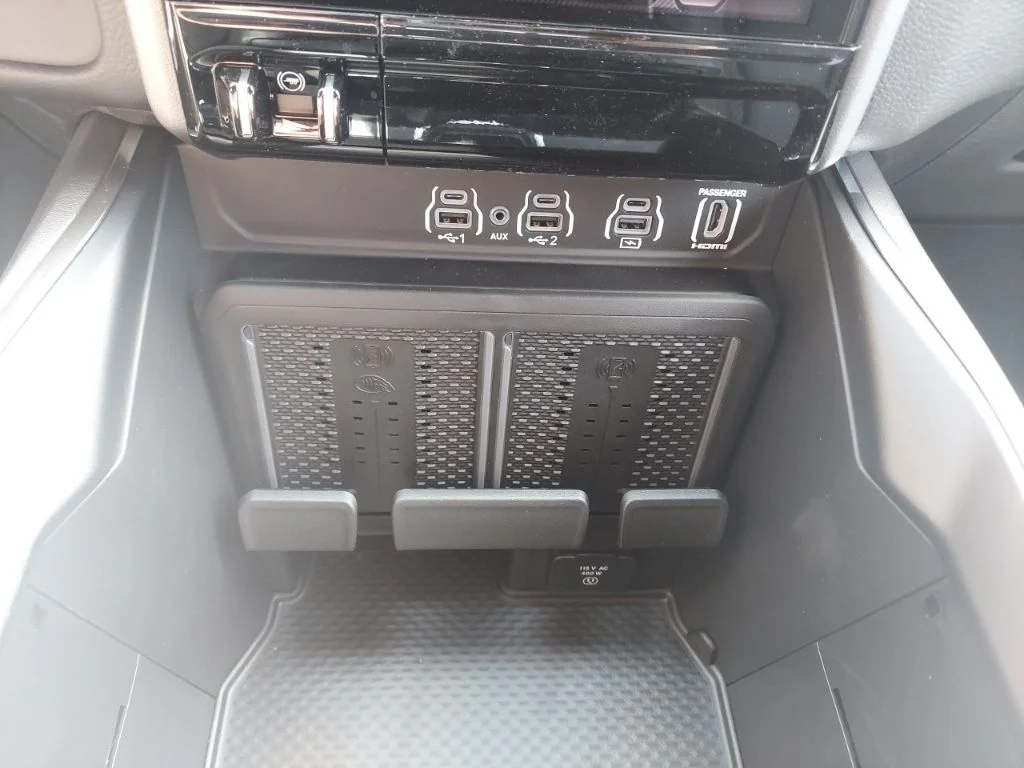 New 2026 White Ram Laramie image 31