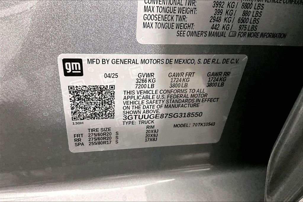 Used 2025 Sterling Metallic GMC Denali image 19