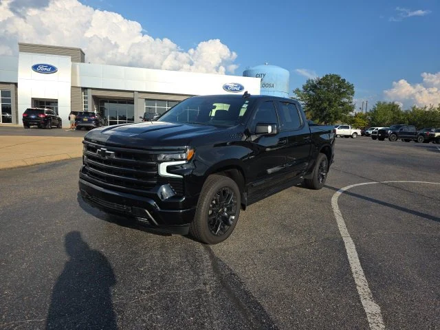 Used 2026 Black Chevrolet High Country image 4