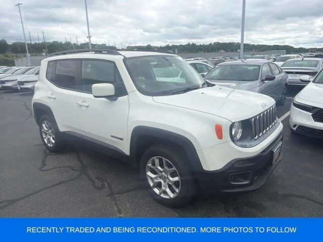 Used 2015 White Jeep Latitude image 1