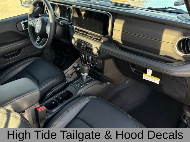 New 2025 Black Clearcoat Jeep High Tide image 25