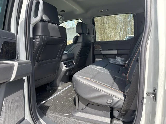 2025 Ford F-350 Super Duty Lariat - Photo 20