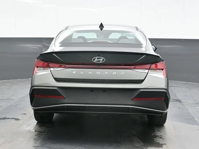 New 2026 Gray Hyundai SEL Sport image 2
