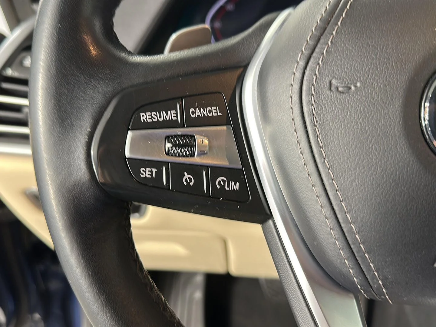 Used 2022 Phytonic Blue Metallic BMW xDrive40i image 14