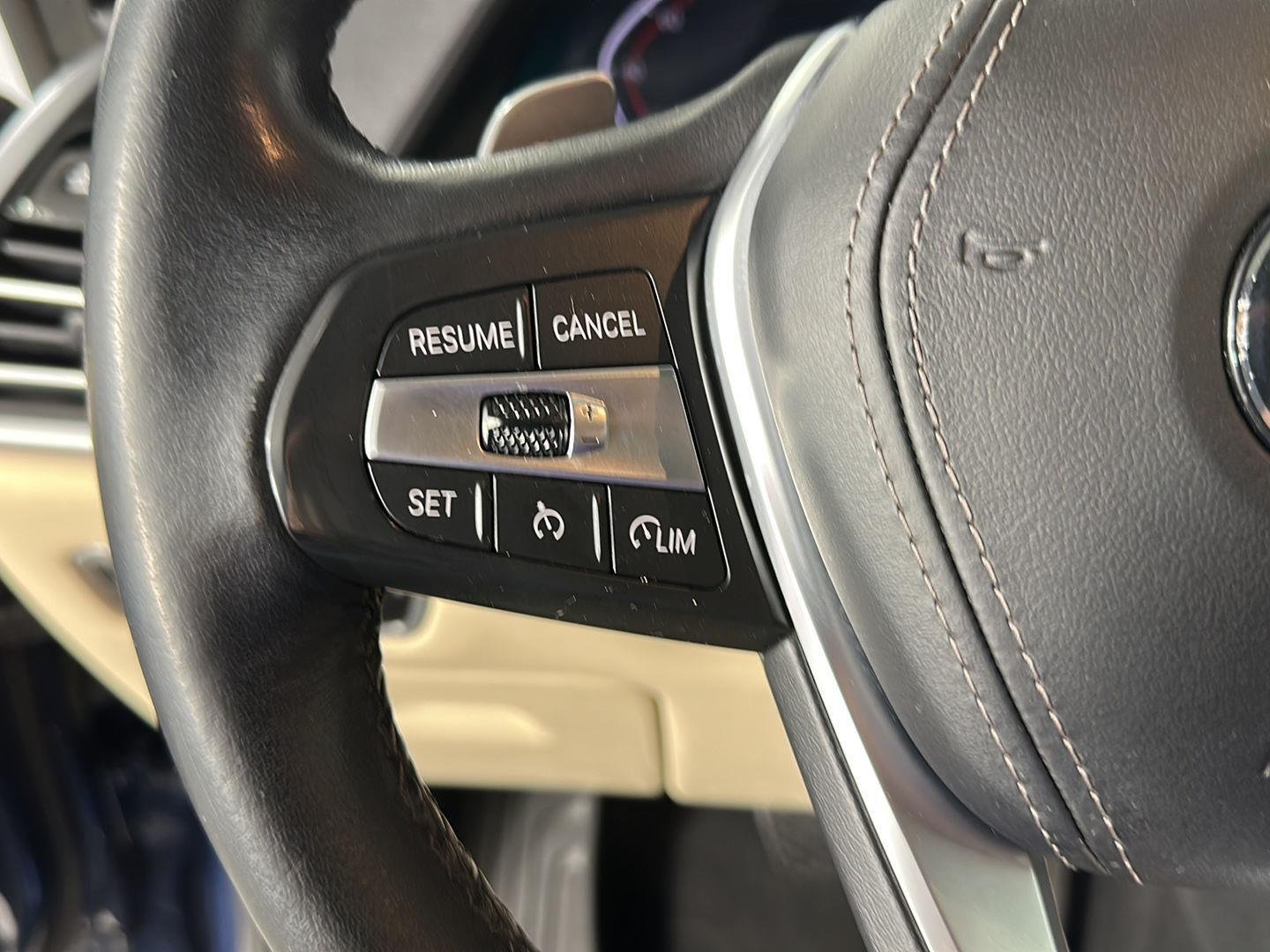 Used 2022 Phytonic Blue Metallic BMW xDrive40i image 14