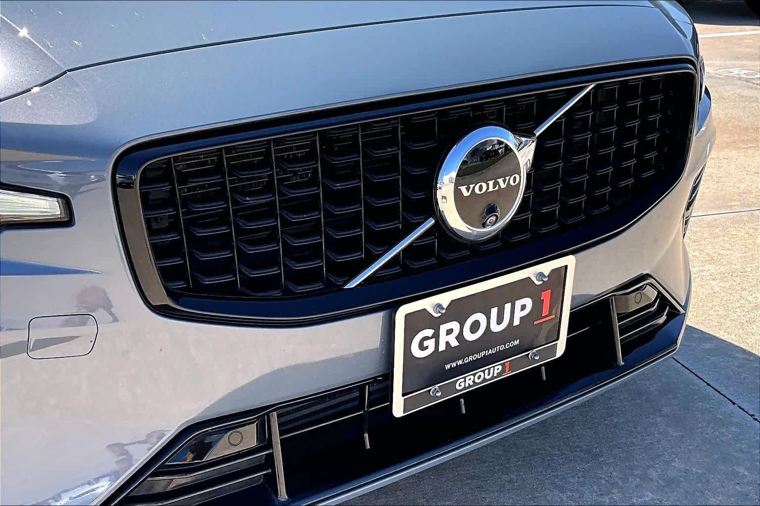 Used 2024 Thunder Grey Metallic Volvo Ultimate Dark Theme image 30
