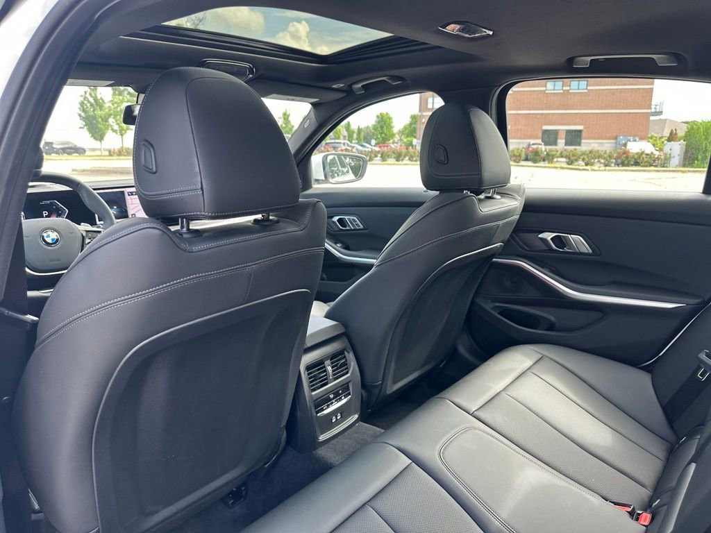 New 2026 Mineral White Metallic BMW 330i xDrive image 22