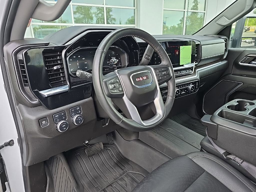 2024 GMC Sierra 3500HD SLT - Photo 10