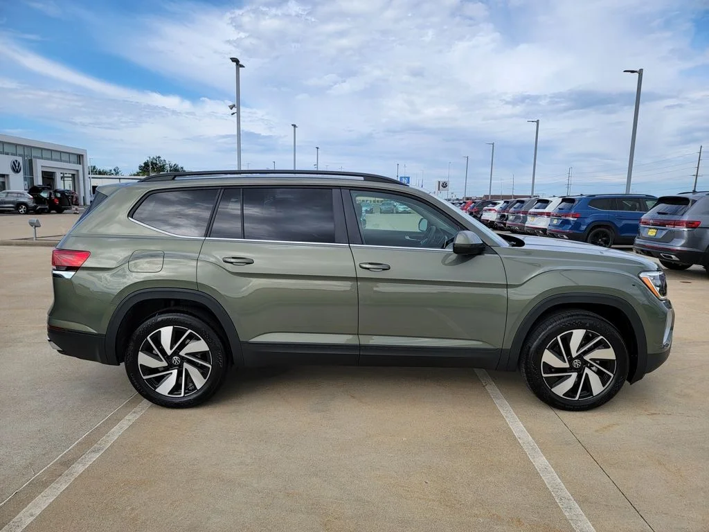 2026 Volkswagen Atlas SE w/Tech - Photo 11