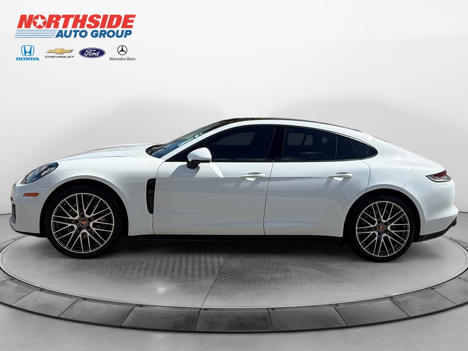 Used 2021 Carrara White Metallic Porsche 4 image 4