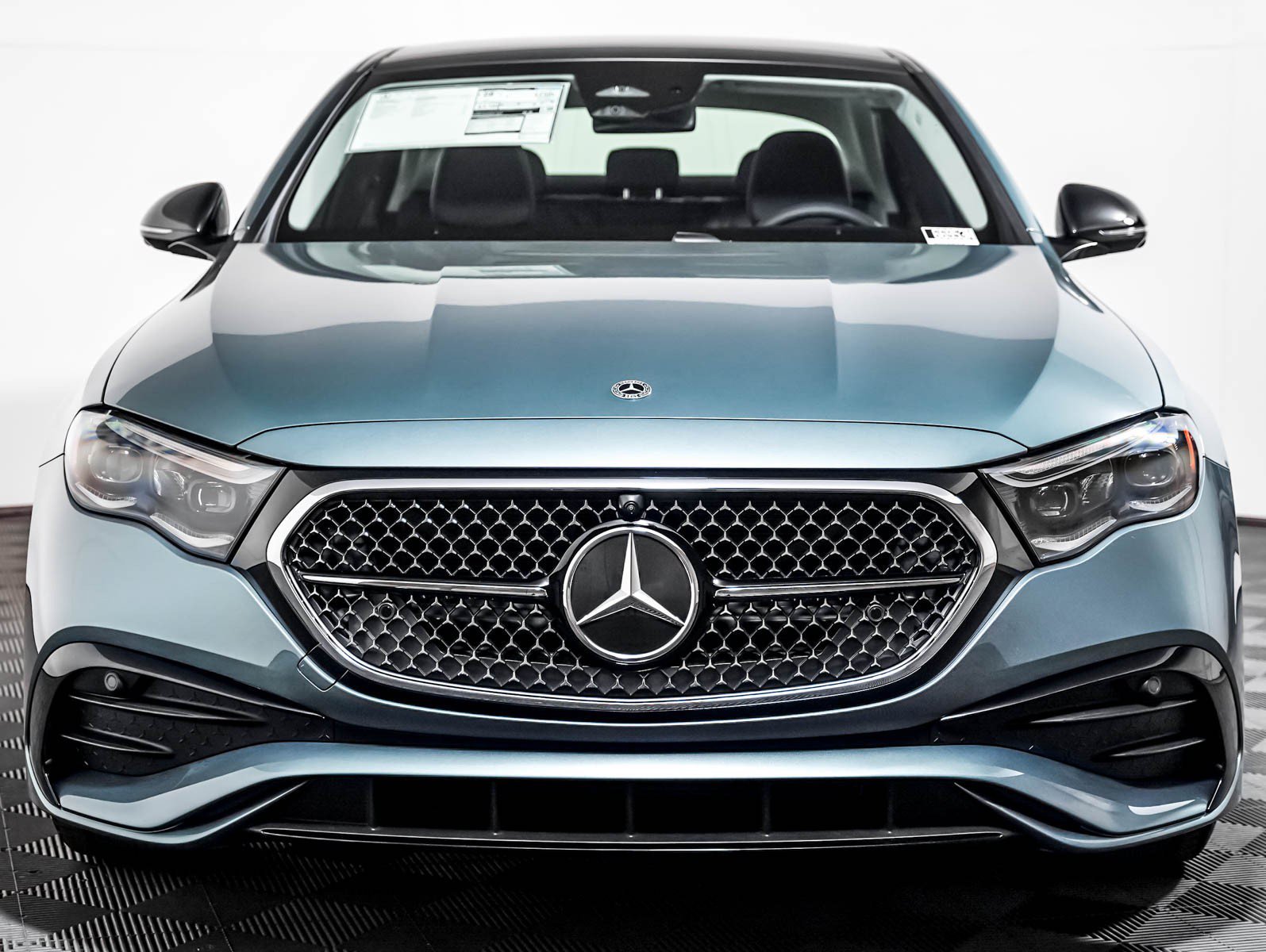 New 2027 Verde Silver Metallic Mercedes-Benz E 350 image 6