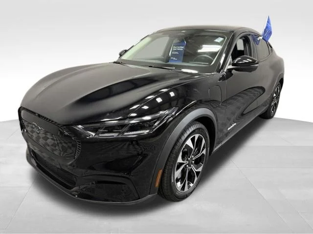 2025 Ford Mustang-Mach-e Select's photo