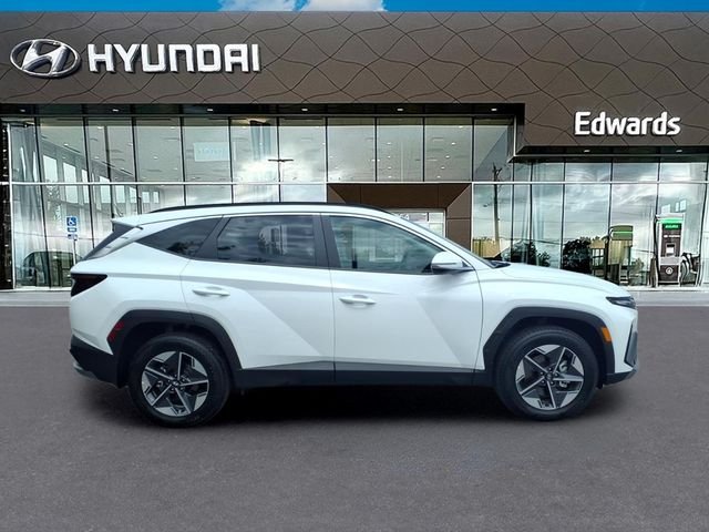 New 2026 White Hyundai SEL Premium image 4