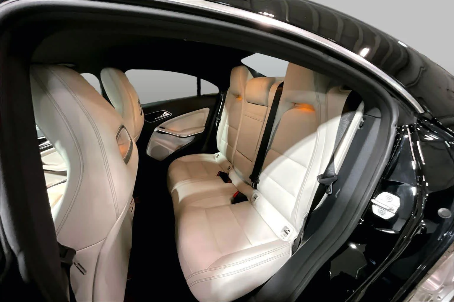 Used 2018 Night Black Mercedes-Benz CLA 250 image 20