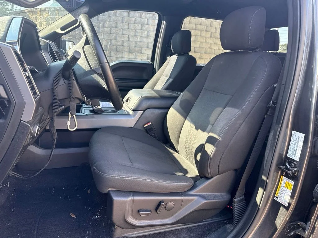 Used 2019 Gray Ford XLT image 9