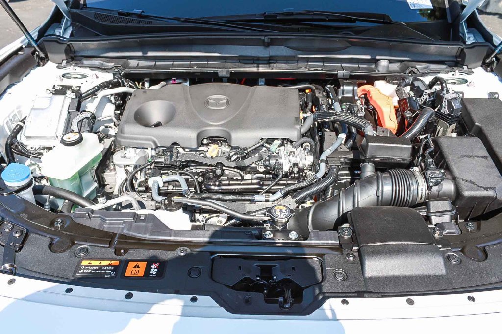 New 2026 Wind Chill Pearl Mazda Preferred AWD image 12