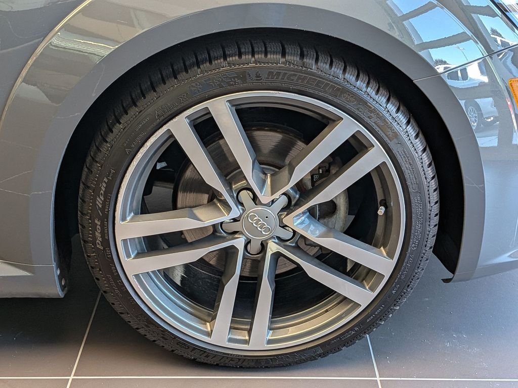 Used 2016 Gray Audi 2.0T image 9