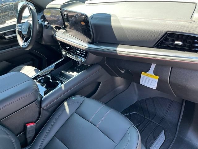 2026 Chevrolet Suburban RST - Photo 25