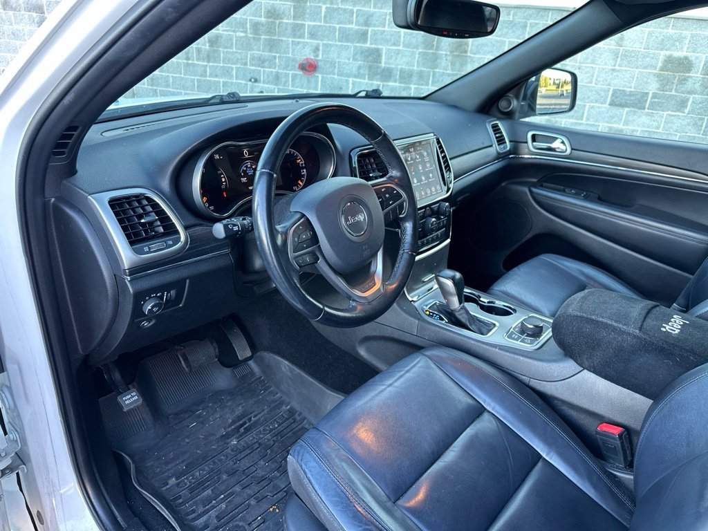 Used 2021 White Jeep Limited image 19