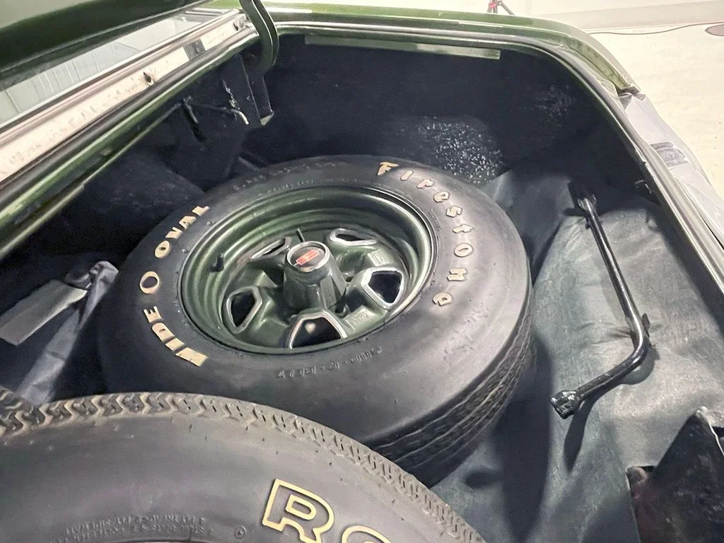 Used 1972  Oldsmobile  image 43