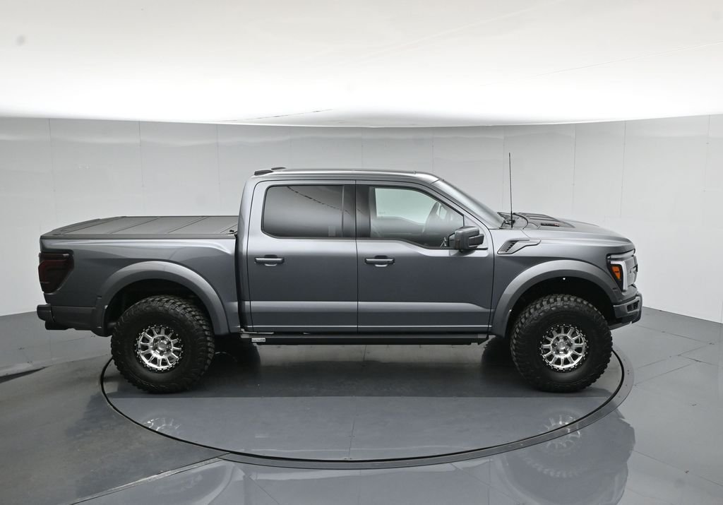 Used 2024 Gray Ford Raptor image 43