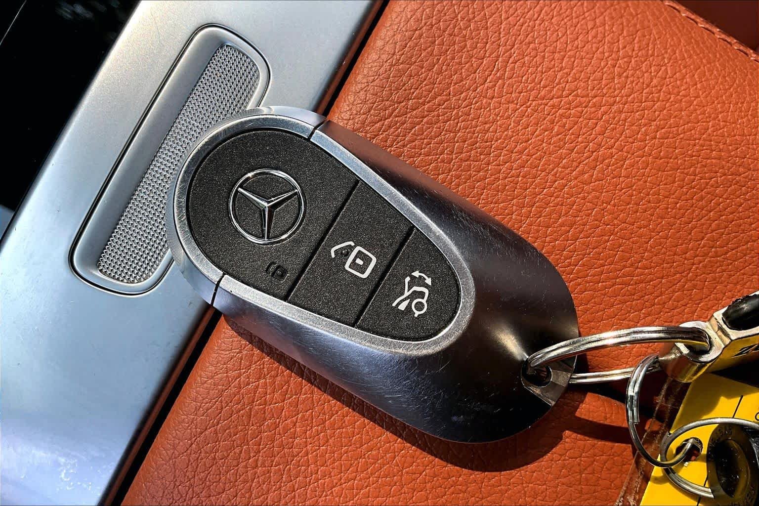 Certified Used 2022 Polar White Mercedes-Benz C 300 image 15
