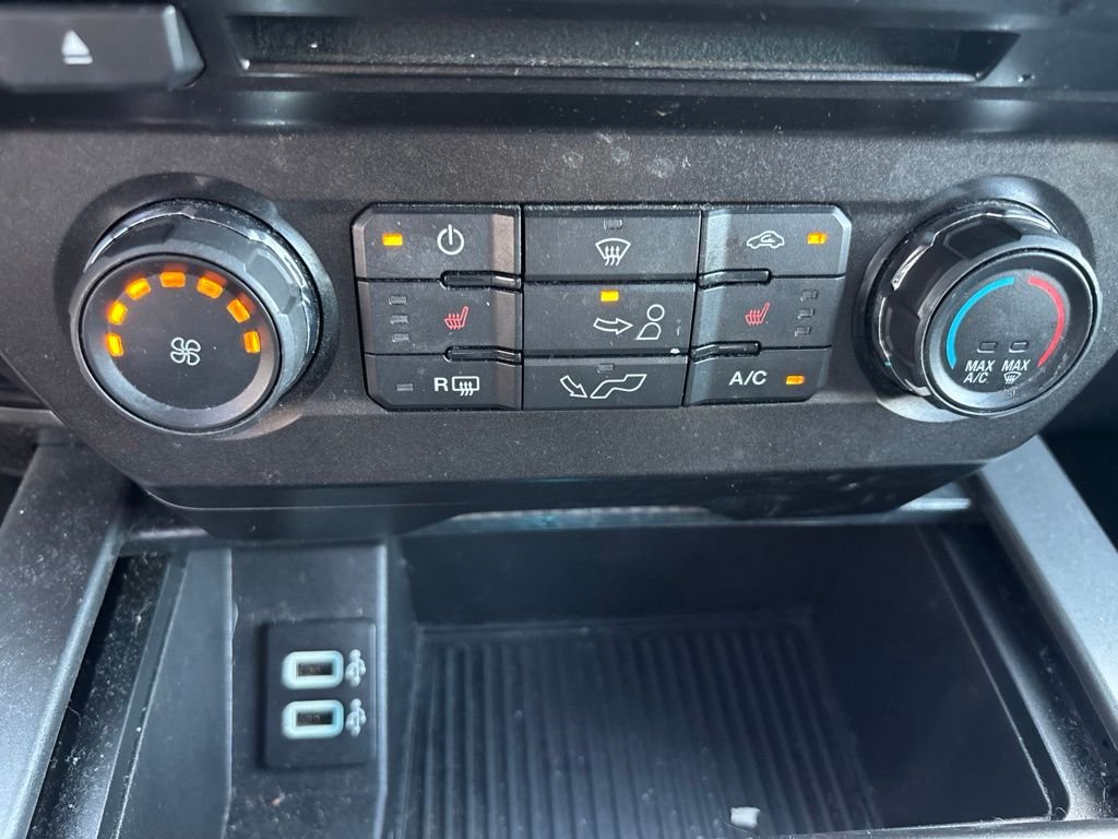Used 2018 White Ford XLT image 28