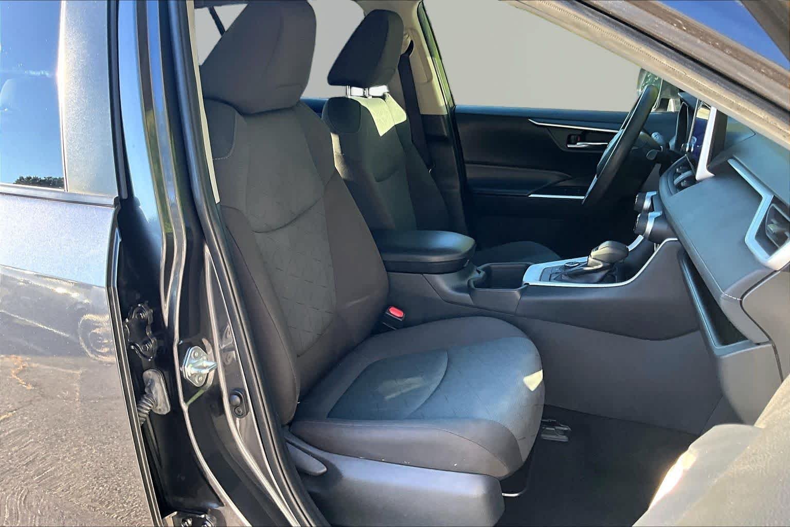 Used 2024 Magnetic Gray Metallic Toyota Hybrid XLE image 9