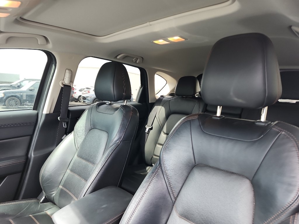 Used 2018 Eternal Blue Mica Mazda Grand Touring image 20