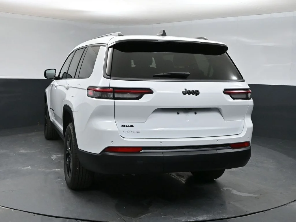 New 2026 White Jeep Altitude image 3