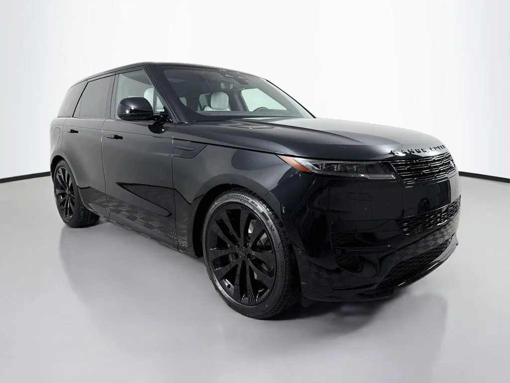 New 2027 Santorini Black Land Rover Dynamic SE image 3