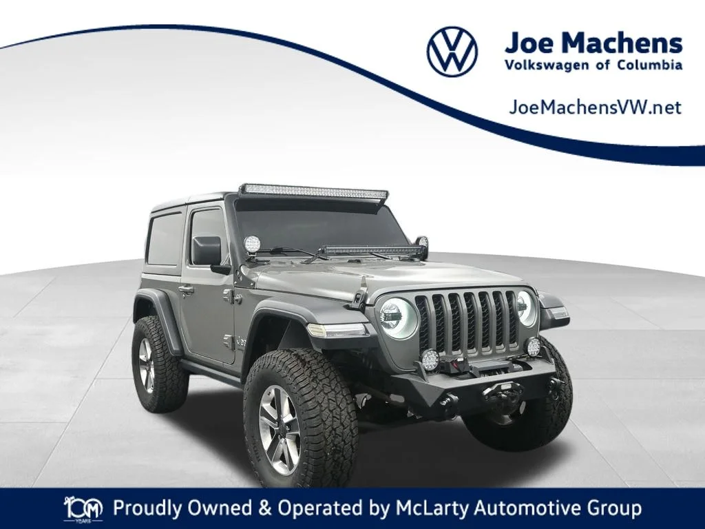 Used 2020 Gray Jeep Sport image 1