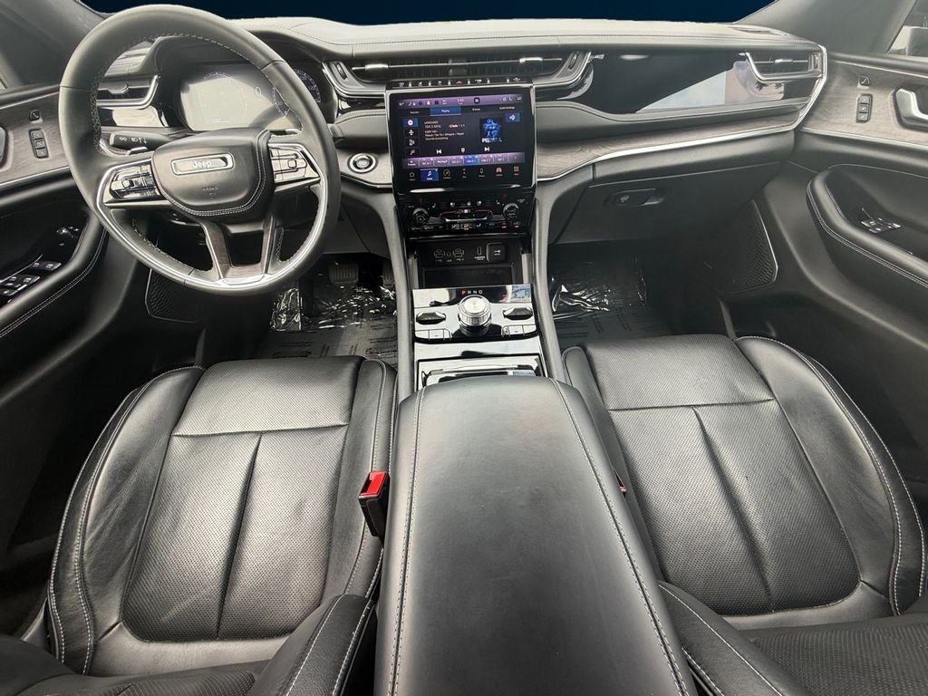 Used 2023 Black Jeep Overland image 12