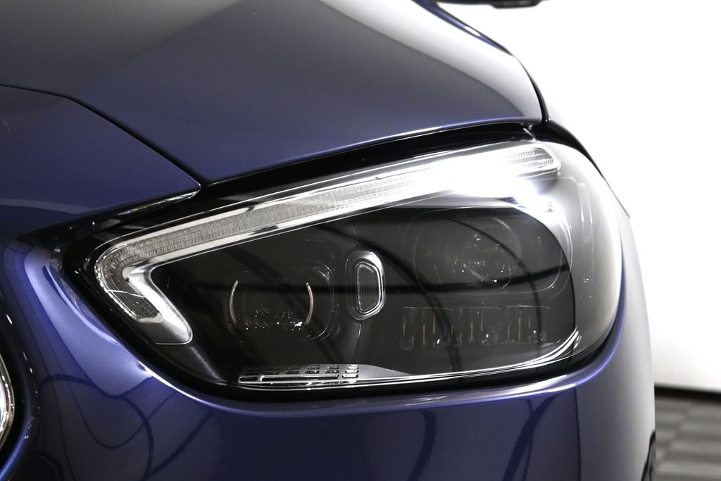 Certified Used 2026 Twilight Blue Metallic Mercedes-Benz C 300 image 11