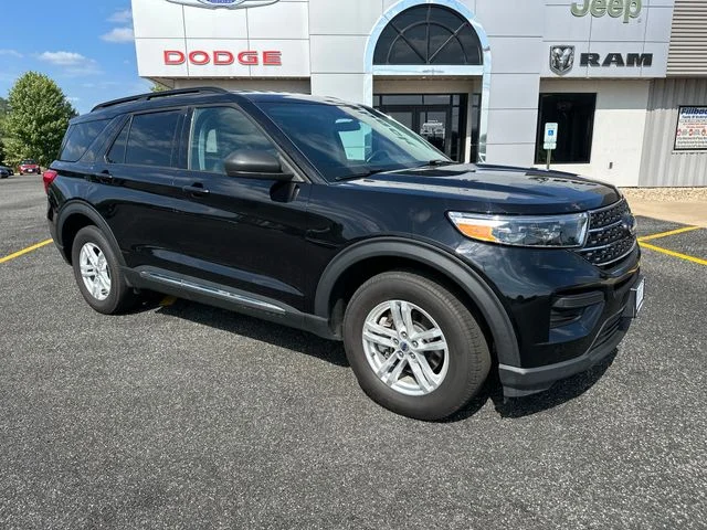 Used 2023 Black Metallic Ford XLT image 10
