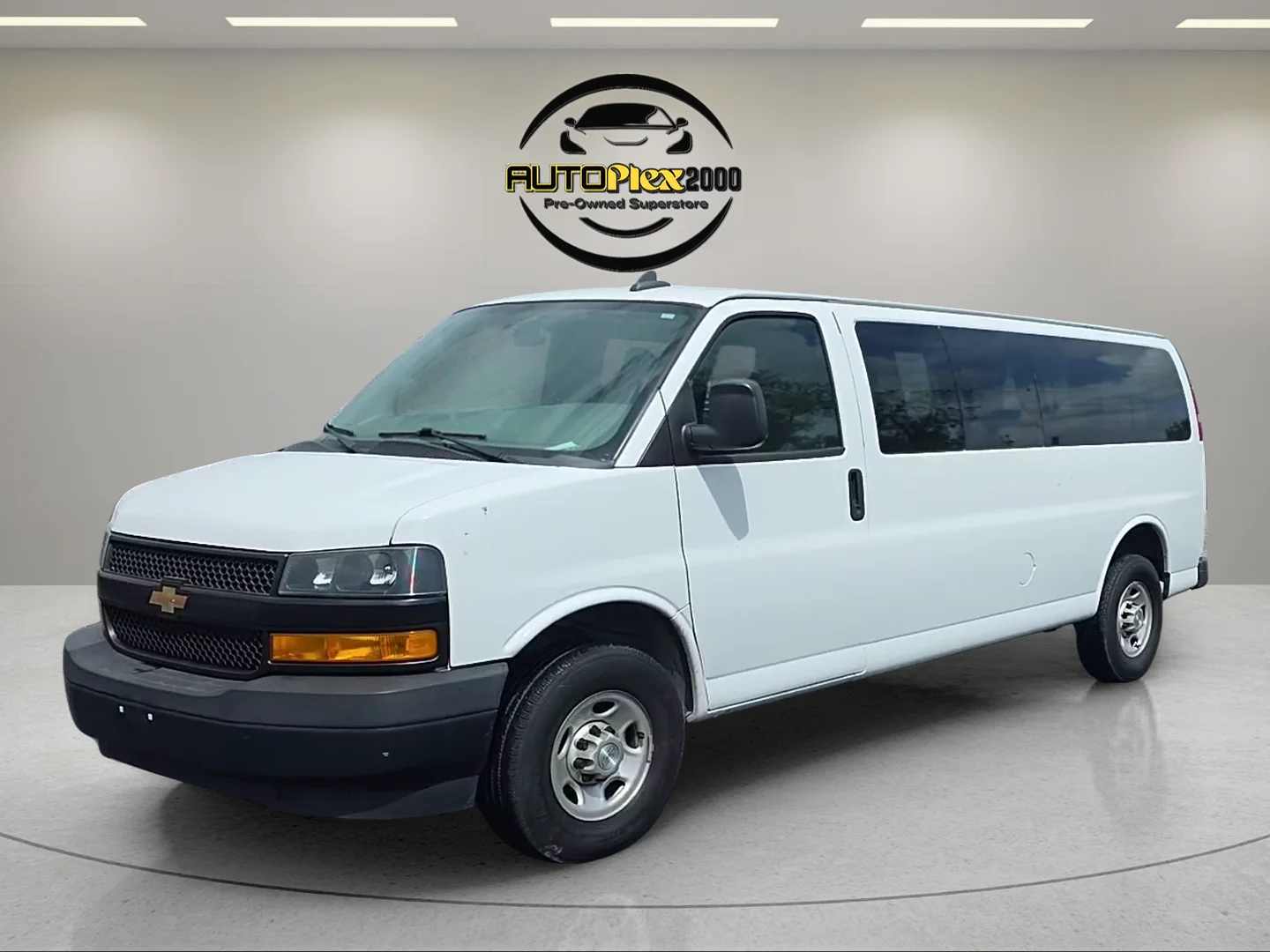 Used 2020 White Chevrolet LS image 3