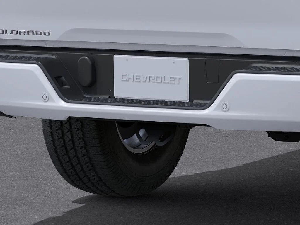 New 2026 Summit White Chevrolet LT image 15