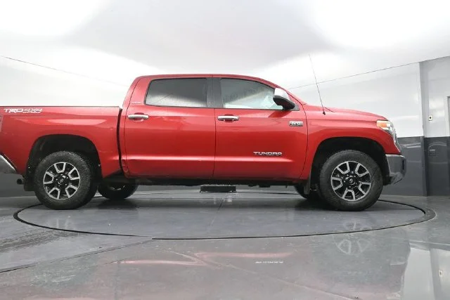 Used 2017 Red Toyota Limited image 38
