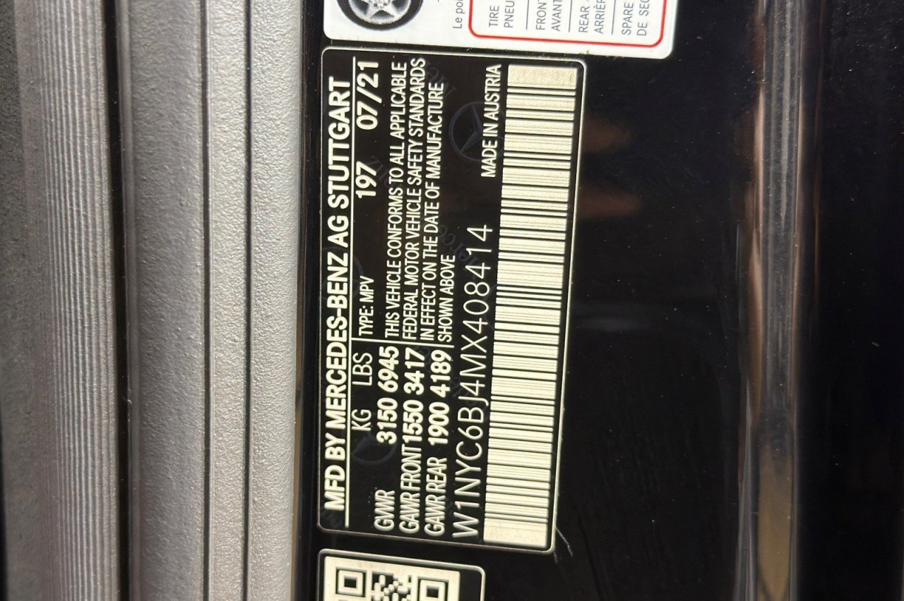 Certified Used 2021 Obsidian Black Metallic Mercedes-Benz G 550 image 28