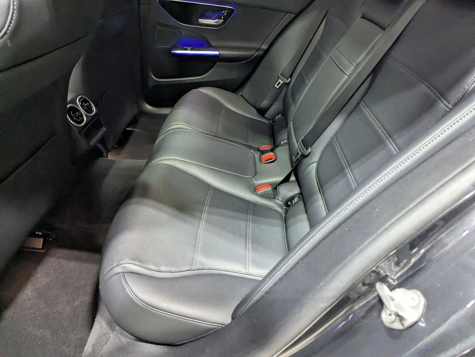 Used 2022 Graphite Grey Metallic Mercedes-Benz C 300 image 16