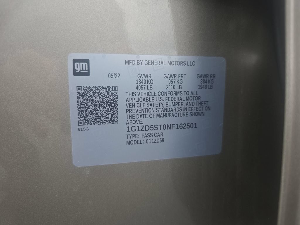 Used 2022 MINERAL GRAY METALLIC Chevrolet LT image 22