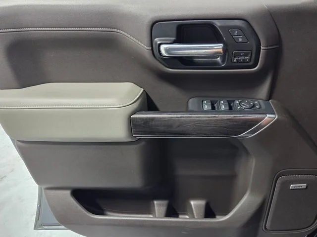 Used 2020 Gray Chevrolet LTZ image 28