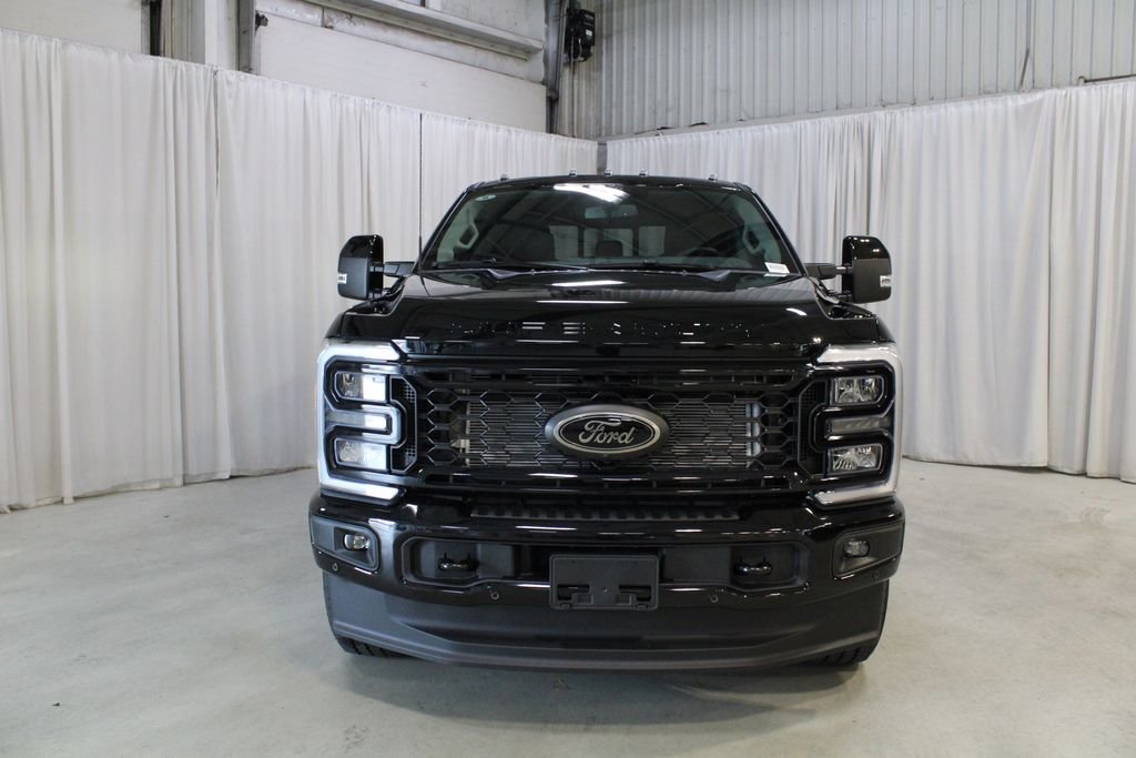 New 2026 Agate Black Metallic Ford Lariat image 37