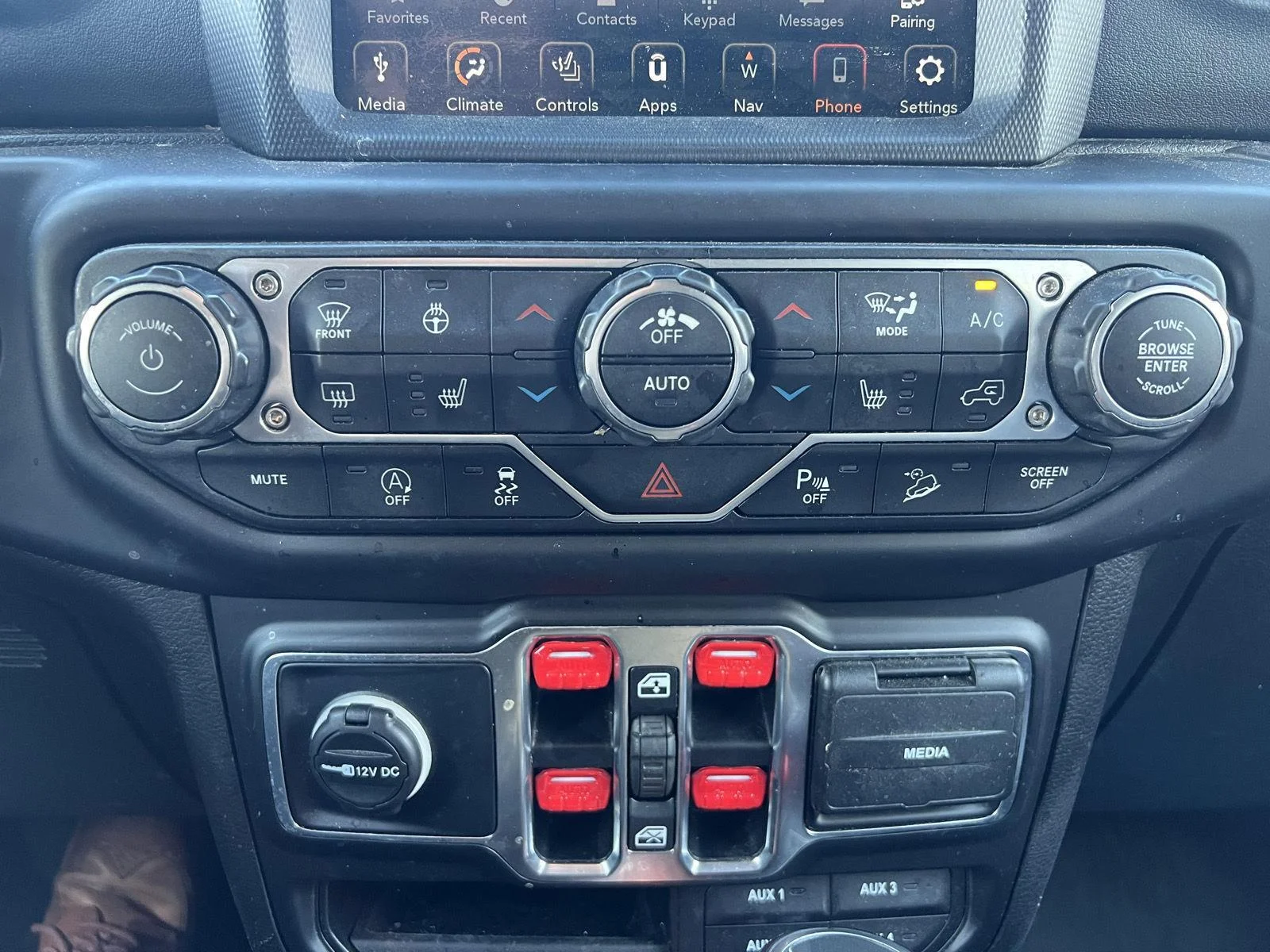 Used 2019 Metallic Jeep Moab image 10