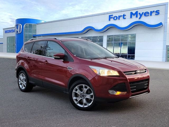 2016 Ford Escape Titanium's photo