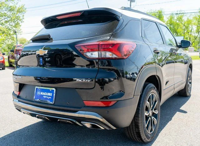 Used 2021 Black Chevrolet ACTIV image 6